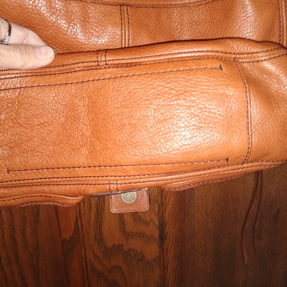 Vintage Leather Banana Republic Shoulder Bag - Picture 7 of 8